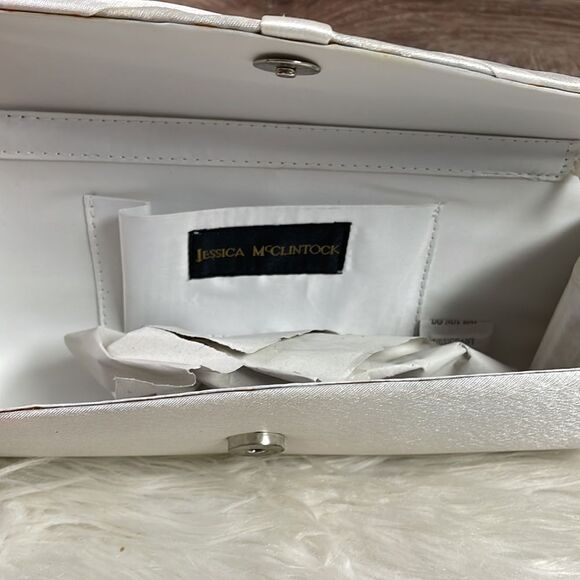 Jessica Mcclintock White Satin Shoulder Evening Bag - Picture 5 of 9